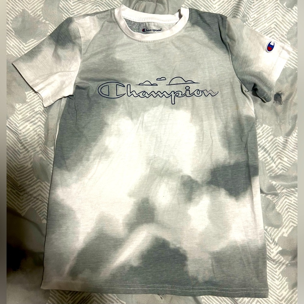 Kids Champion Grey and White shirt - logos navy blue- size m(10/12)